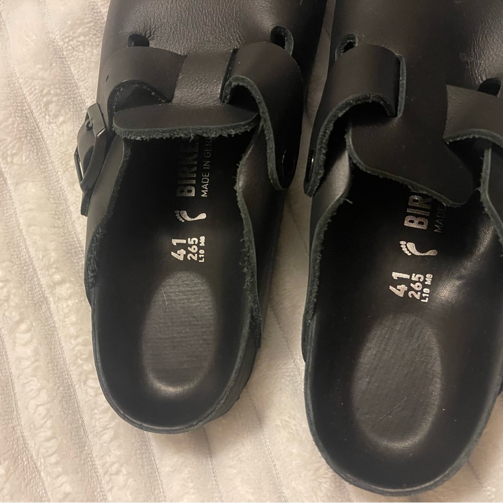 Boston Exquisite Leather Clogs Men’s 8 Woman’s 10